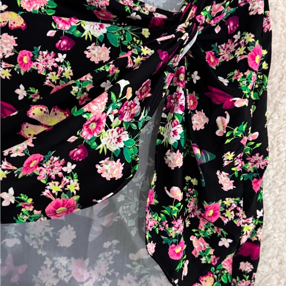 NWT Victoria's Secret Black Floral Print Sarong - Picture 4 of 7